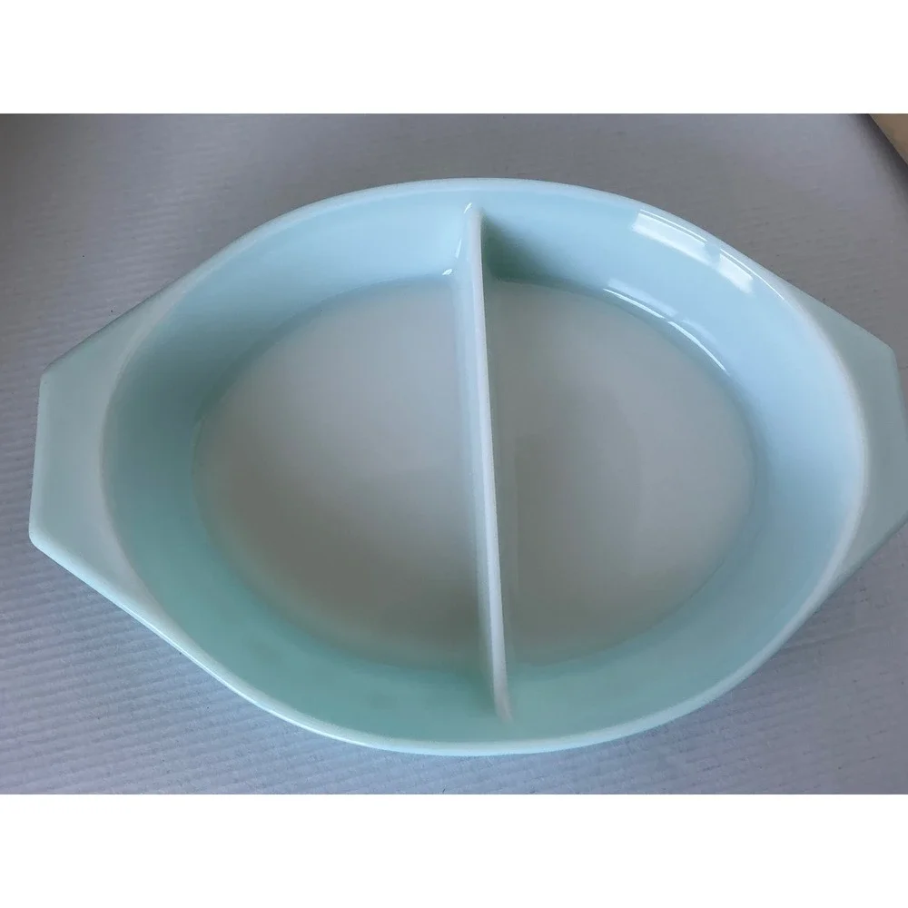 Pyrex Vintage Snowflake Divided Casserole Dish 1.5qt Turquoise MCM with Lid